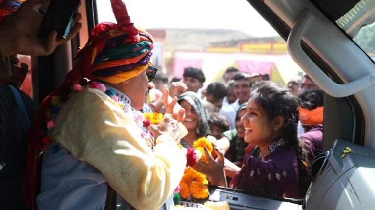 मुख्यमंत्री ने एनआरएलएम की लखपति दीदियों, नेशनल खिलाड़ियों और उन्नत किसानों से सुने अनुभव