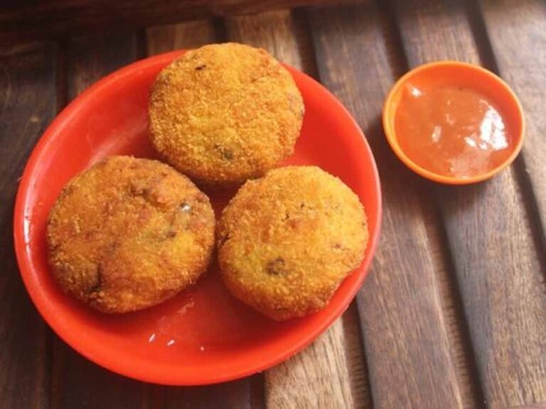 घर पर मिनटों में तैयार करें कुरकुरे सूजी कटलेट, स्वाद ऐसा कि दिल खुश हो जाए