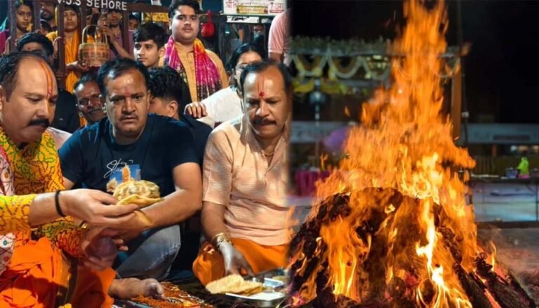 कुबेरेश्वर धाम में पं. प्रदीप मिश्रा ने मनाया होलिका दहन, सौ से ज्यादा होलिकाएं जलीं शहरभर में