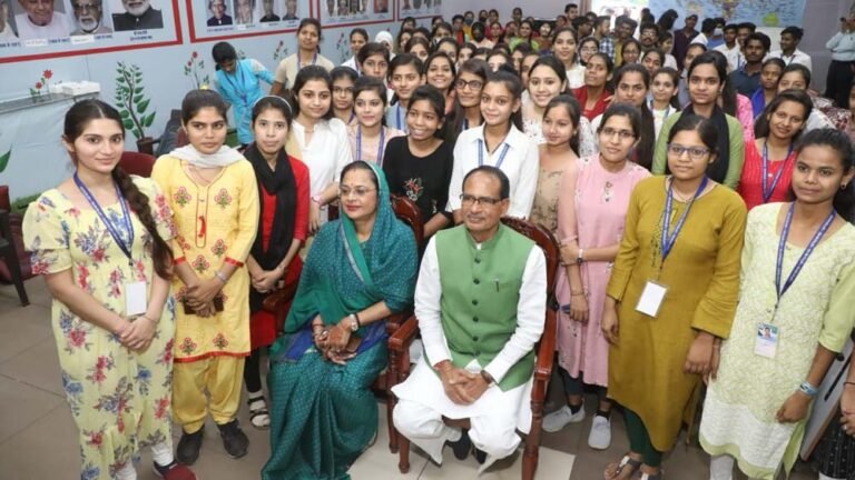 शिवराज सिंह चौहान का 66वां जन्मदिन: परिवार संग पौधे रोपे, 5 संकल्पों के साथ विदिशा में फ्री मामा कोचिंग की शुरुआत