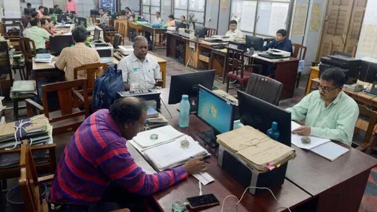 वेतन कटौती विवाद: MP में 1 लाख कर्मचारियों को बड़ा झटका, मोहन सरकार सुप्रीम कोर्ट में ले जाएगी केस; 400 करोड़ रु. बकाया