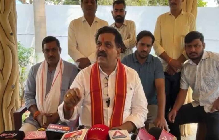 नक्सल मोर्चे पर बड़ी सफलता: पापाराव समेत कई माओवादी करेंगे सरेंडर, गृहमंत्री विजय शर्मा रहेंगे मौजूद