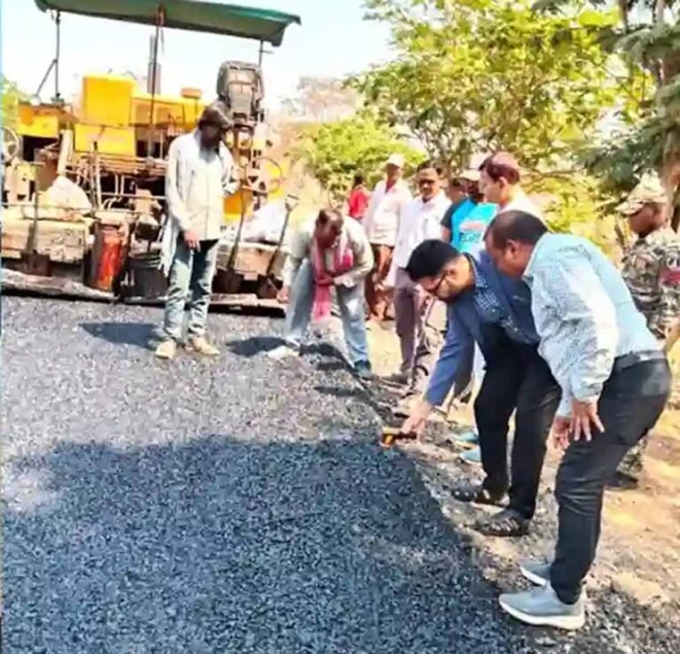 महासमुंद कलेक्टर ने एनएच-06 का किया निरीक्षण