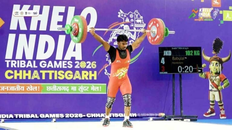 संघर्ष से सफलता तक! बाबूलाल हेम्ब्रम एक-एक पदक जीतकर चमक रहे ट्राइबल गेम्स में