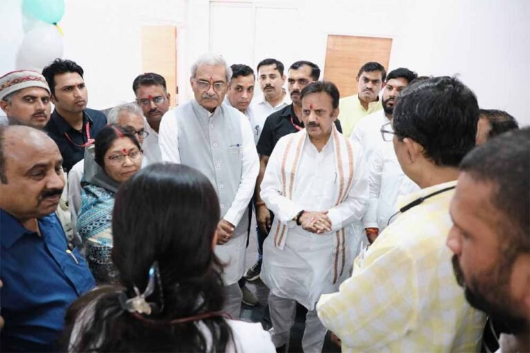 आयुष्मान आरोग्य मंदिर पुर्वा के नवीन भवन का किया लोकार्पण