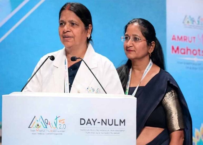 नई दिल्ली में आयोजित अमृत मित्र महोत्सव में शामिल हुईं राज्य की 75 महिलाएं