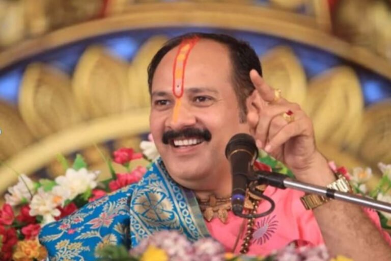 महादेव की होली सीहोर में धूमधाम से, पंडित मिश्रा ने नबाव के बंद करने की बात बताई और शांति की कामना की