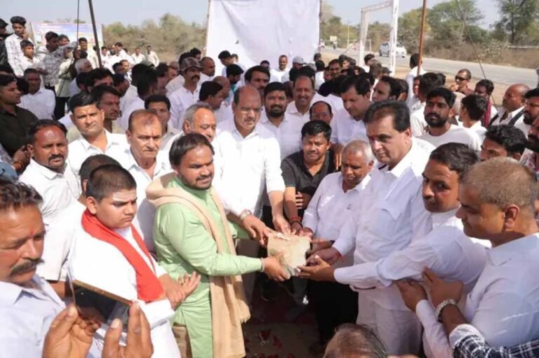 सांवलिया सेठ के दरबार तक फोरलेन रोड बनने से राह होगी और आसान