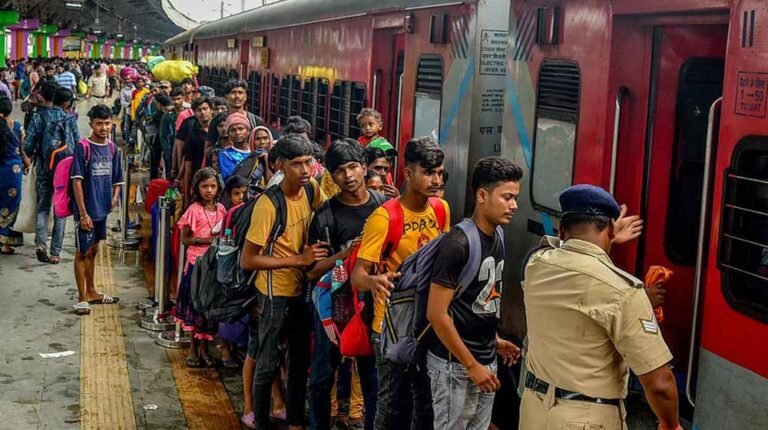 राजस्थान में श्रमिक संकट गहराया, वोटर लिस्ट से नाम कटने के भय में घर लौटे बंगाली मजदूर