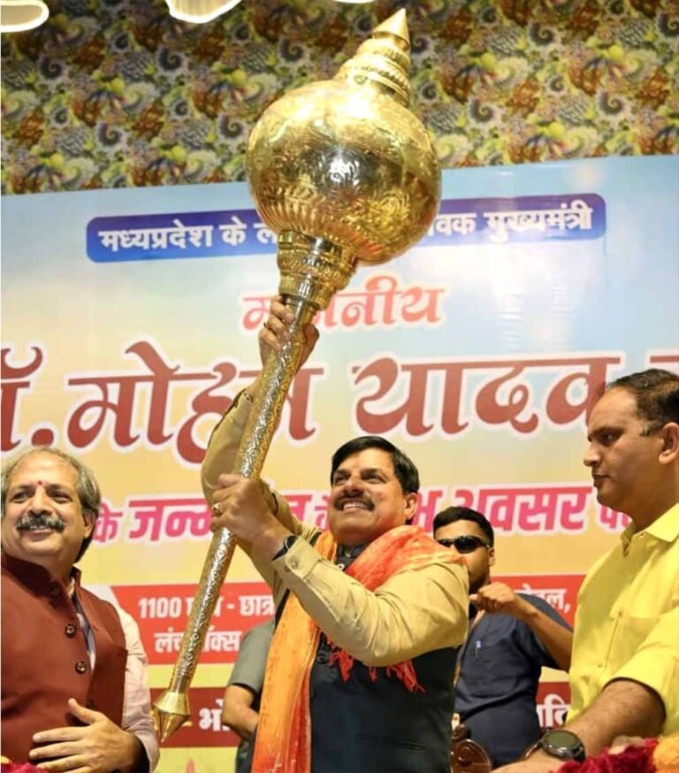 प्रधानमंत्री  मोदी के नेतृत्व में सेवा के संकल्पों के साथ आगे बढ़ रहा है देश