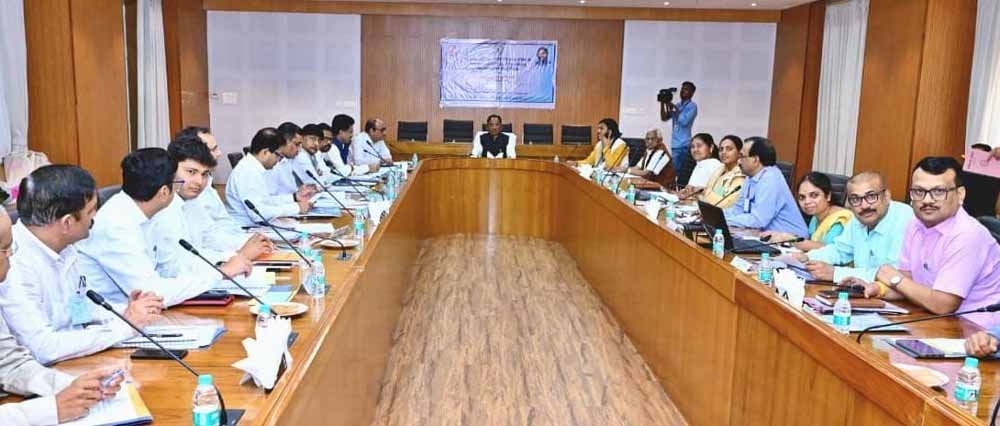 केवल नगर निगम अथवा पंजीकृत संस्थाओं के माध्यम से ही कराया जाए सीवरेज सफाई का कार्य