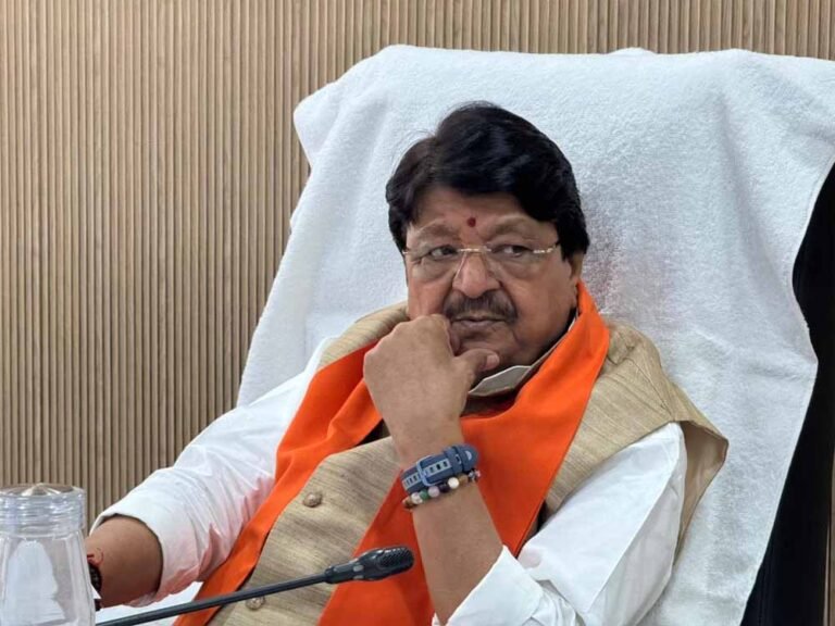 श्रमिक वर्ग कल्याण के लिये बहुमंजिला एलआईजी और ईडब्ल्यूएस आवास निर्मित करें : मंत्री  विजयवर्गीय