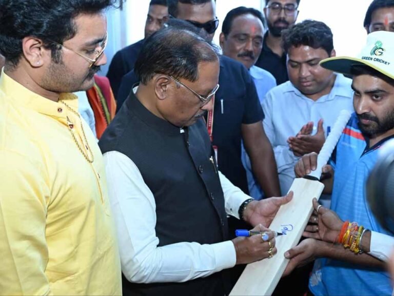 मुख्यमंत्री ने जशपुर में मल्टीपरपज इंडोर बास्केटबॉल स्टेडियम का किया शुभारंभ : खिलाड़ी बास्केटबॉल शतरंज कैरम और टेबल टेनिस खेल का करेंगे अभ्यास