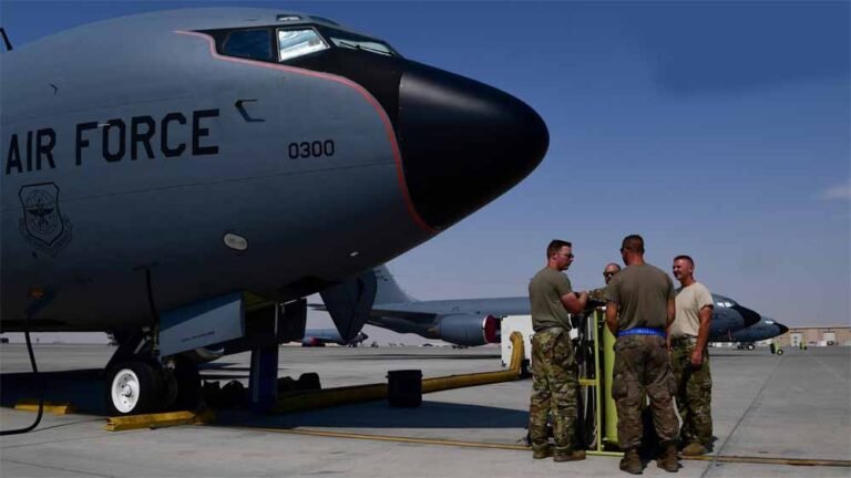 मिड-एयर रिफ्यूलिंग के दौरान अमेरिकी विमान हादसे का शिकार, 4 लोगों की जान गई