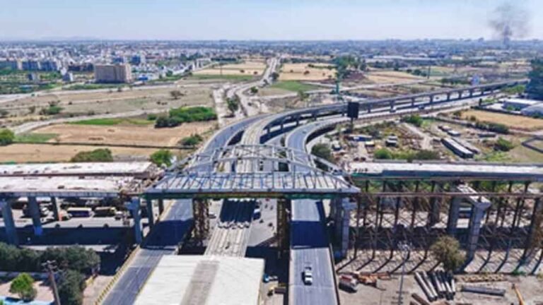 इंदौर: डबल डेकर फ्लाईओवर पर बड़ा अपडेट, 400 टन ‘बो स्ट्रिंग’ तैयार, जेक पुश तकनीक से होगी शिफ्टिंग