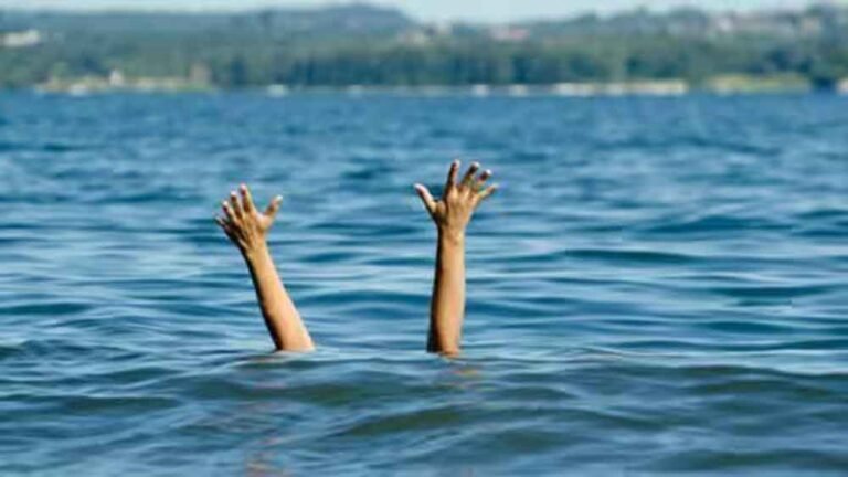 रंगों के त्योहार पर त्रासदी: गुजरात में डूबने से 30 से अधिक लोगों की जान गई