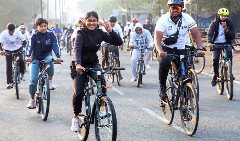 महिलाओं की फिटनेस को बढ़ावा देने के लिए तीन दिवसीय अंतरराष्ट्रीय महिला कार्निवल शुरू