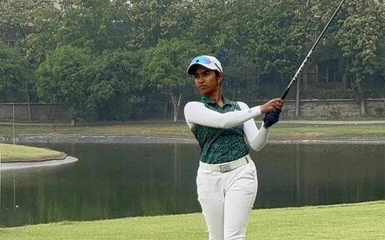 दबाव में भी चमकी जैस्मीन, बोगी के बाद भी 3 शॉट आगे