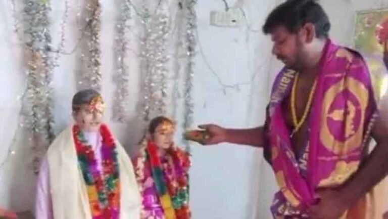 बेटे की सुसाइड के बाद माता-पिता का अनोखा फैसला, मूर्ति से निभा रहे शादी की रस्म