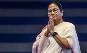 ममता बनर्जी के गंभीर आरोप: चुनाव आयोग की निष्पक्षता पर उठाए सवाल, ‘इमरजेंसी जैसे हालात’ का दावा