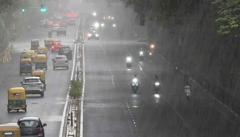 अगले 3 दिन यूपी में मौसम की करवटें जारी, बारिश का सिलसिला रहेगा बरकरार