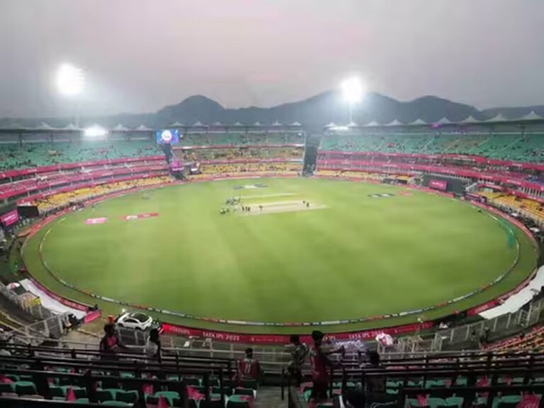 LSG vs DC मुकाबला, शहीद पथ पर दोपहर 2 बजे से ट्रैफिक बदलाव, जानें वैकल्पिक रास्ते