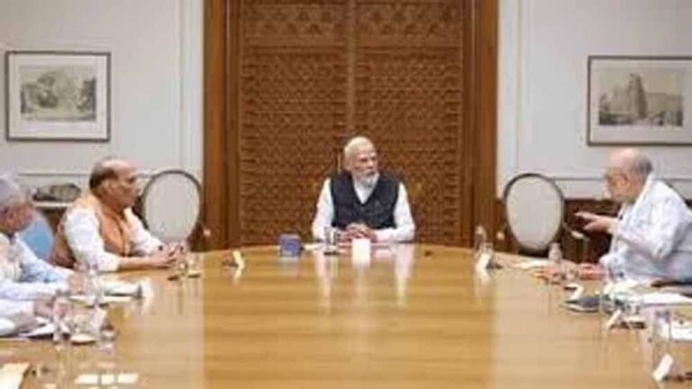 पीएम मोदी-अमित शाह की मौजूदगी में सरकार की अहम रणनीति बैठक
