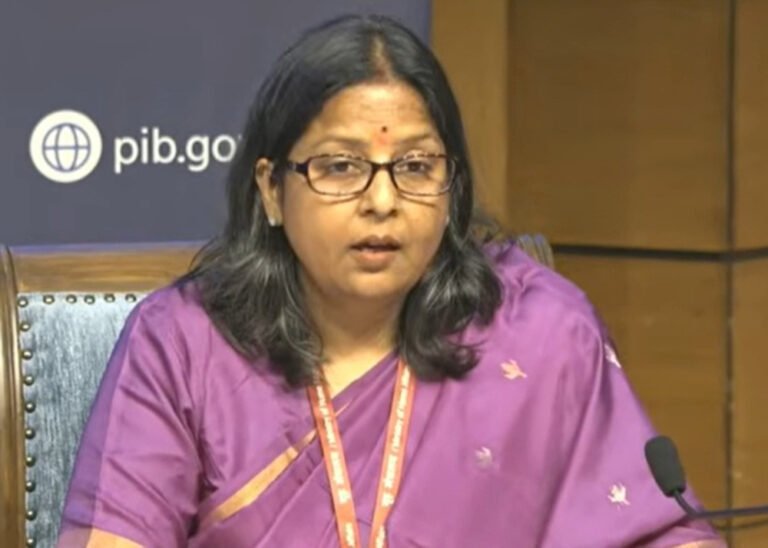 पेट्रोलियम मंत्रालय का दावा: ईंधन की पर्याप्त उपलब्धता, LPG की 92% बुकिंग अब ऑनलाइन