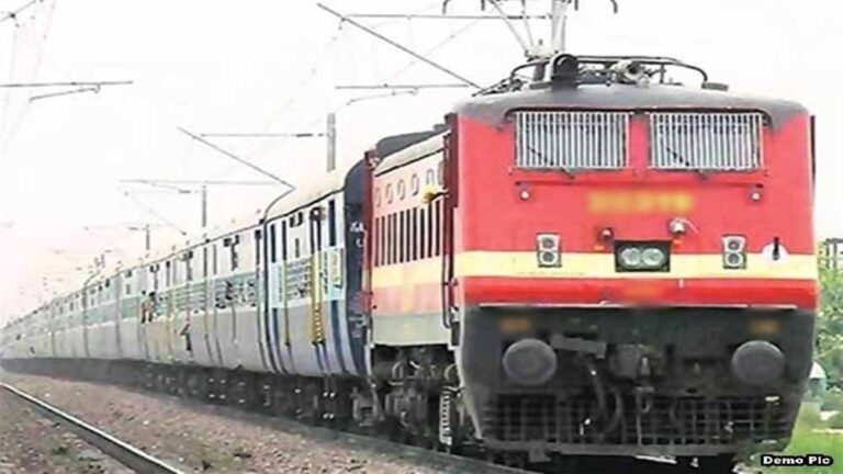 जबलपुर से प्रमुख शहरों की ट्रेनें भरी, यात्रियों को टिकट न मिलने की दिक्कत