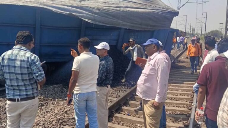 मध्यप्रदेश में मालगाड़ी दुर्घटनाग्रस्त, 5 डिब्बे पटरी से उतरे; बिलासपुर-कटनी रूट पर ट्रेनों की आवाजाही प्रभावित