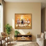 करियर में सफलता के लिए जानें 7 दौड़ते घोड़ों की फोटो लगाने की सही दिशा और वास्तु नियम