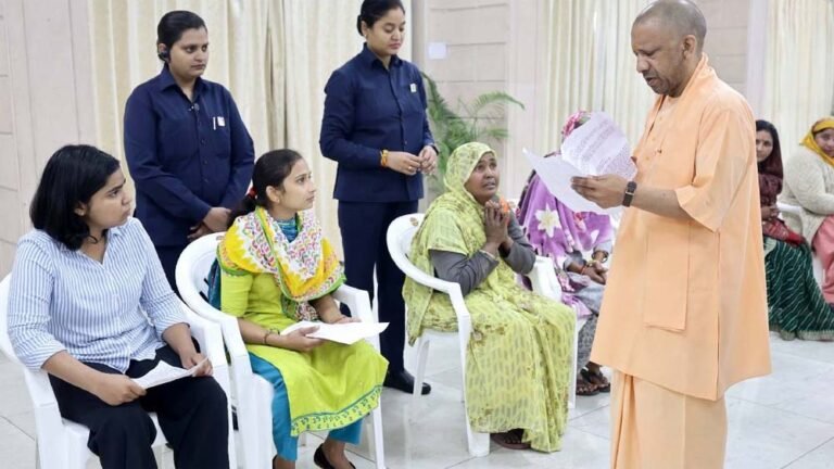 सीएम योगी का बड़ा संदेश: जवान बेफिक्र रहें, परिवार की सुरक्षा सरकार करेगी