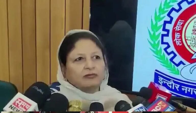 वंदे मातरम् विवाद में कांग्रेस पार्षद का मुंह काला करने पर 51 हजार रुपये का इनाम