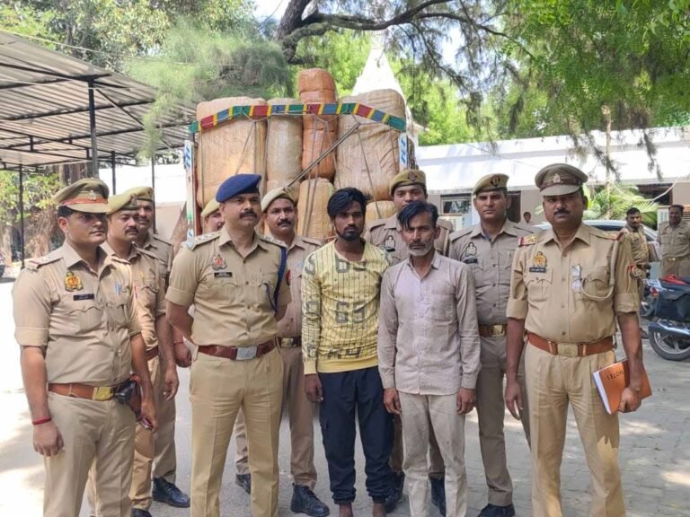 पुलिस-एसटीएफ की संयुक्त छापेमारी, दो तस्कर गिरफ्तार