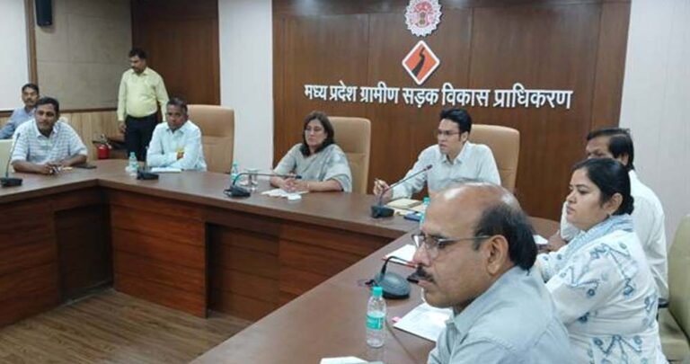 जल गंगा संवर्धन अभियान में सभी विभागों को डैशबोर्ड में जानकारी दर्ज करने का आदेश, बोलीं अपर मुख्य सचिव रस्तोगी