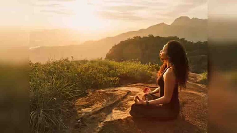 गीता का संदेश: सुख-दुख और समय सब परिवर्तनशील है, आत्मा शाश्वत है