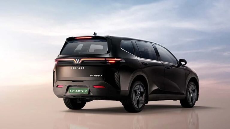 7-सीटर इलेक्ट्रिक कार, 500KM रेंज के साथ आज लॉन्च होगी, Innova से होगी बड़ी