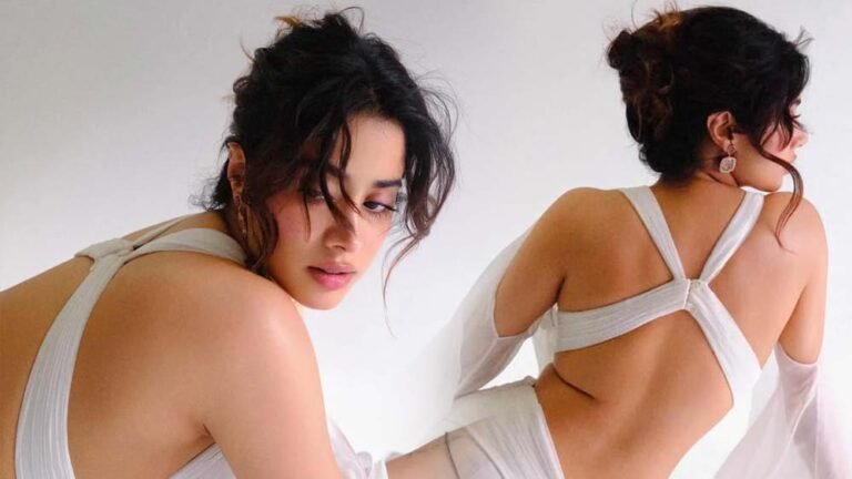 जाह्नवी कपूर ने बैकलेस ड्रेस में दिखाया बोल्ड अवतार, किलर पोज से मचाई धूम