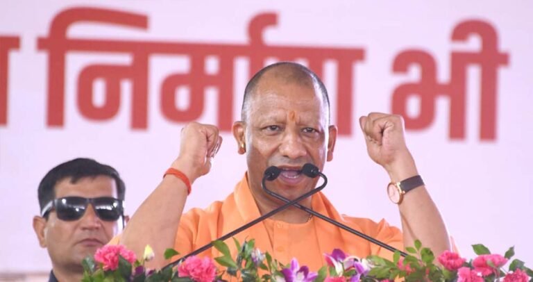 मुख्यमंत्री ने सपा पर किया हमला, स्टेट गेस्ट हाउस में महिलाओं के साथ बर्बरता को बताया असली चरित्र