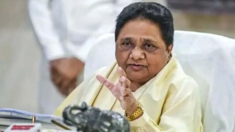 महिला आरक्षण पर कांग्रेस का वादा अधूरा, मायावती ने सपा को भी घेरा