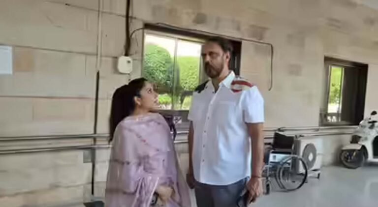 कलेक्टर दफ्तर में टीवी एक्ट्रेस की एंट्री, 300 करोड़ की जमीन पर कब्जे की साजिश का मामला