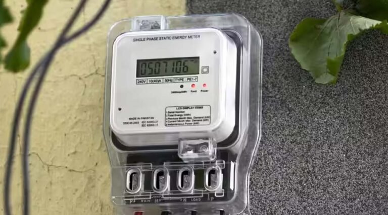यूपी में स्मार्ट मीटर परियोजना पर ब्रेक, UPPCL का बड़ा फैसला, टेक्निकल रिपोर्ट की होगी समीक्षा