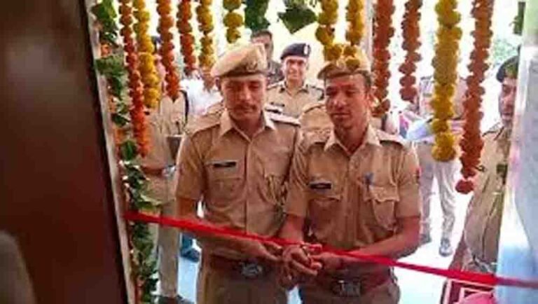 बीकानेर पहुंचे डीजीपी राजीव शर्मा, जवानों का बढ़ाया मनोबल और अधिकारियों के साथ की अपराध समीक्षा