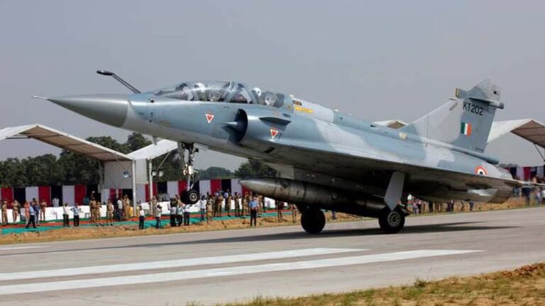 सुल्तानपुर में सुखोई और मिराज की उड़ान, पूर्वांचल एक्सप्रेसवे को बनाया जाएगा रनवे