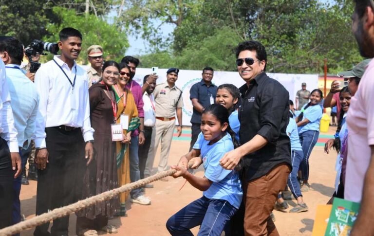 जनजातीय अंचल में खेलों के जरिए बदलाव की नई लहर – सचिन तेंदुलकर का दौरा प्रेरणादायी: मुख्यमंत्री विष्णुदेव साय