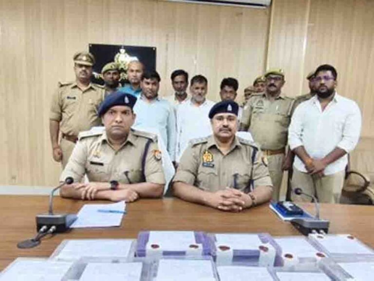 ‘पैसे डबल’ का झांसा देकर चलाते थे नकली नोट, पुलिस ने गिरोह का किया खुलासा