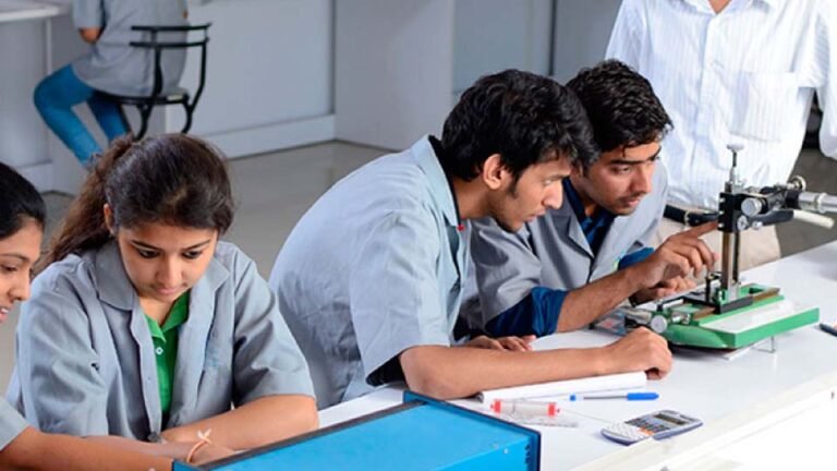 मध्यप्रदेश में इंजीनियरिंग शिक्षा में बदलाव, 64 कॉलेजों के बंद होने से शिक्षा पर असर