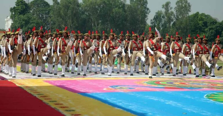 महिला सशक्तिकरण की मिसाल: Yogi Adityanath के सामने आरक्षियों ने ली शपथ, कहा- बढ़ा आत्मविश्वास