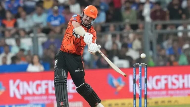 मुंबई का 243 रन भी न था काफ़ी, हैदराबाद ने 6 विकेट से रौंदा