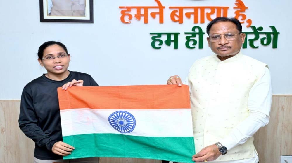 पर्वतारोही सुश्री अमिता श्रीवास से जांजगीर-चांपा में मिली सम्मानित मुलाकात